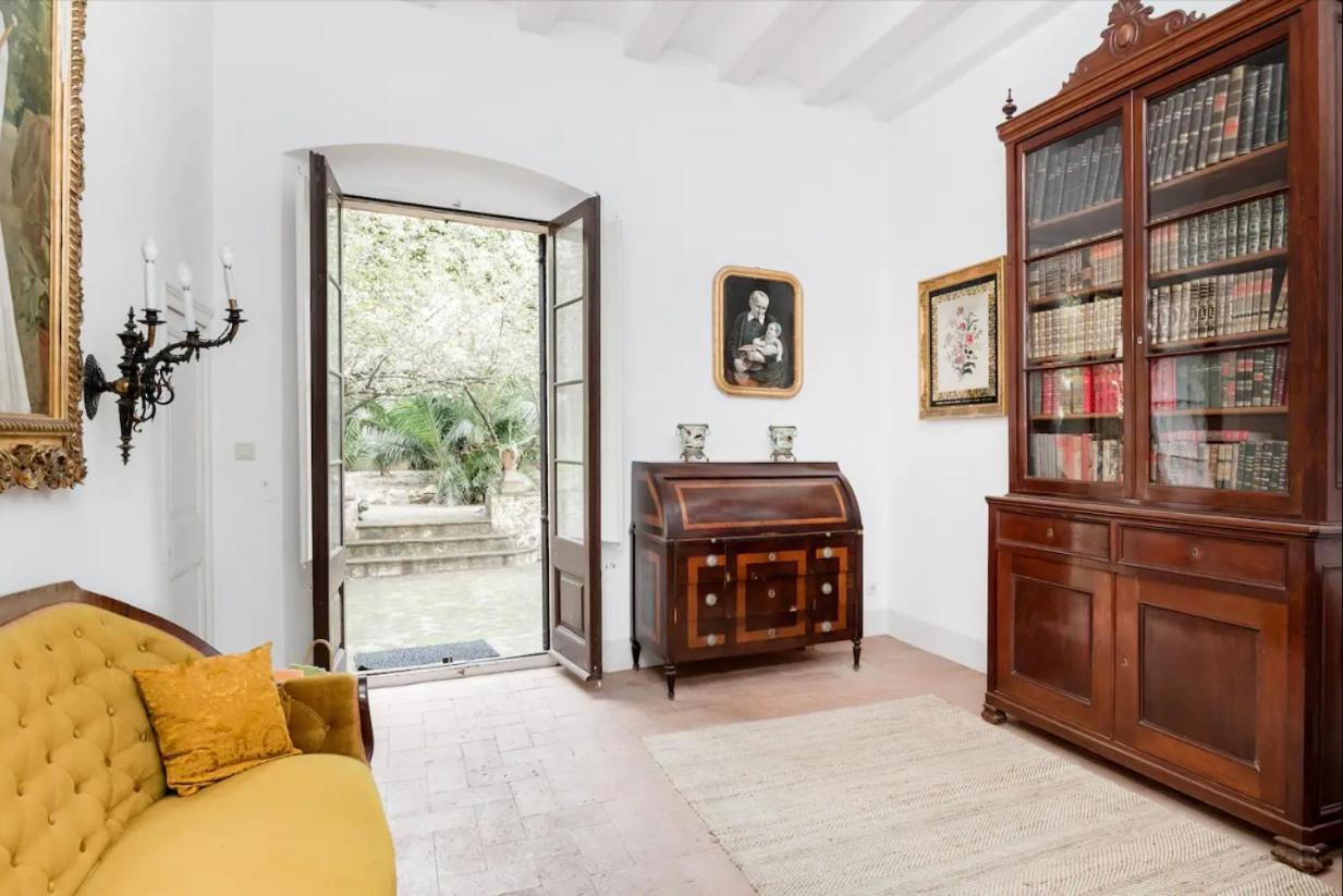 Can Rovira - Stunning Neoclassical Mansion, Just 20 Min Drive From Barcelona City Center, Ideal For Groups And Families Alella Ngoại thất bức ảnh